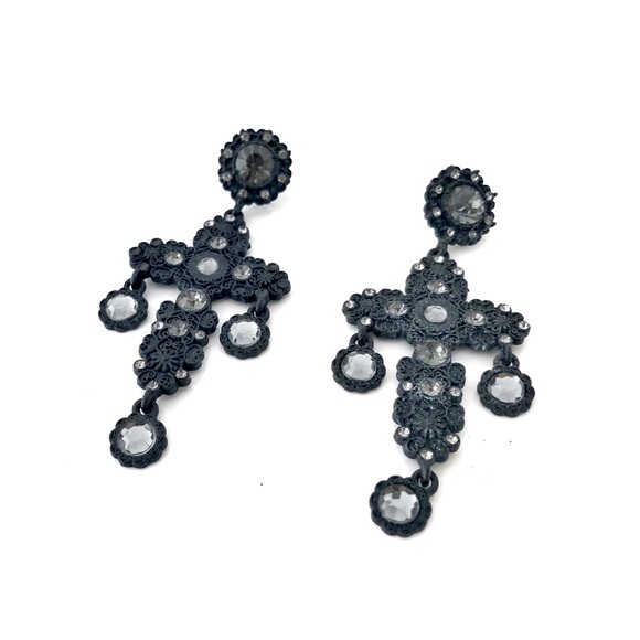 Brand New Earrings - Picture 2 of 4